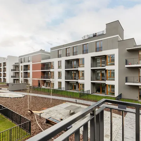 Wilanow Holzera Elegant With Sauna, Gym & Parking By Renters アパート